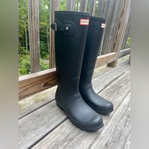 Hunter Matte Black Rain Boots